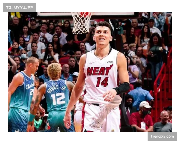 希罗替补出战24分即插即用丰富热火进攻体系选择